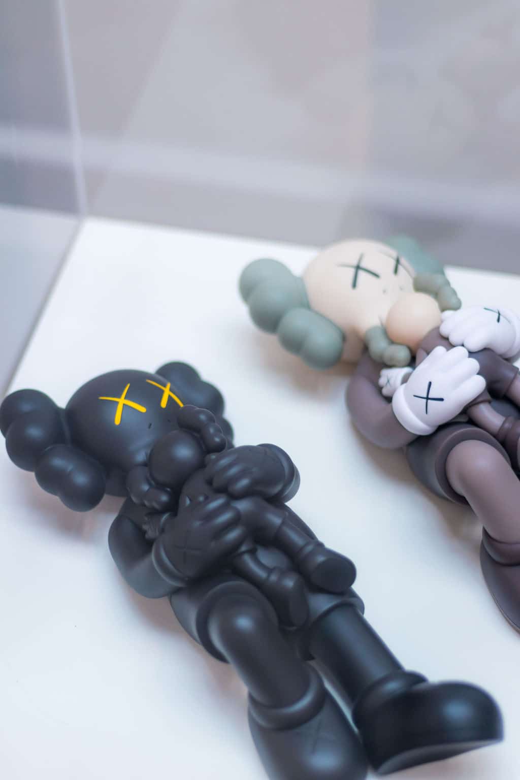 KAWS Holiday Singapore - black