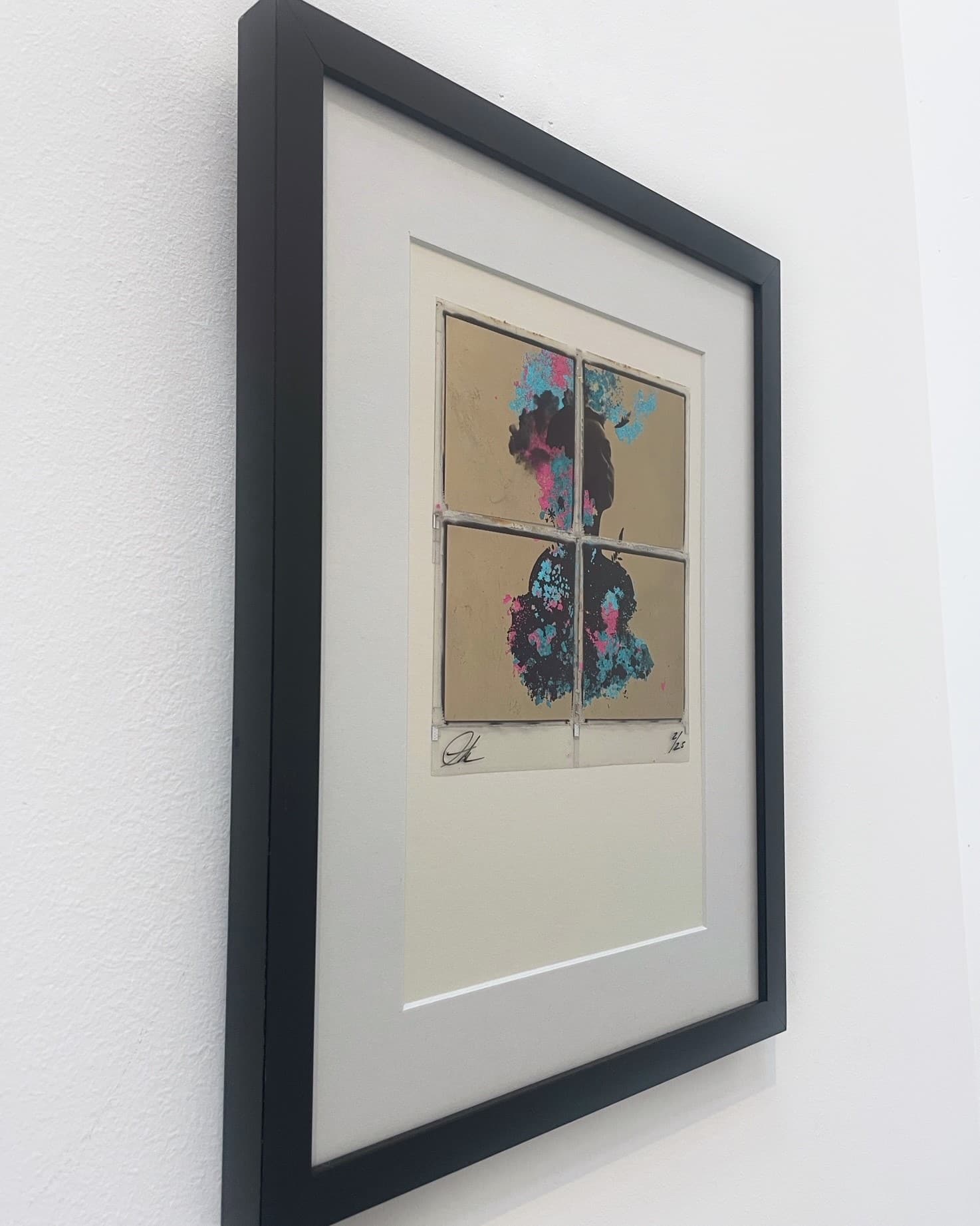 Too far to fly - Champagne Gold