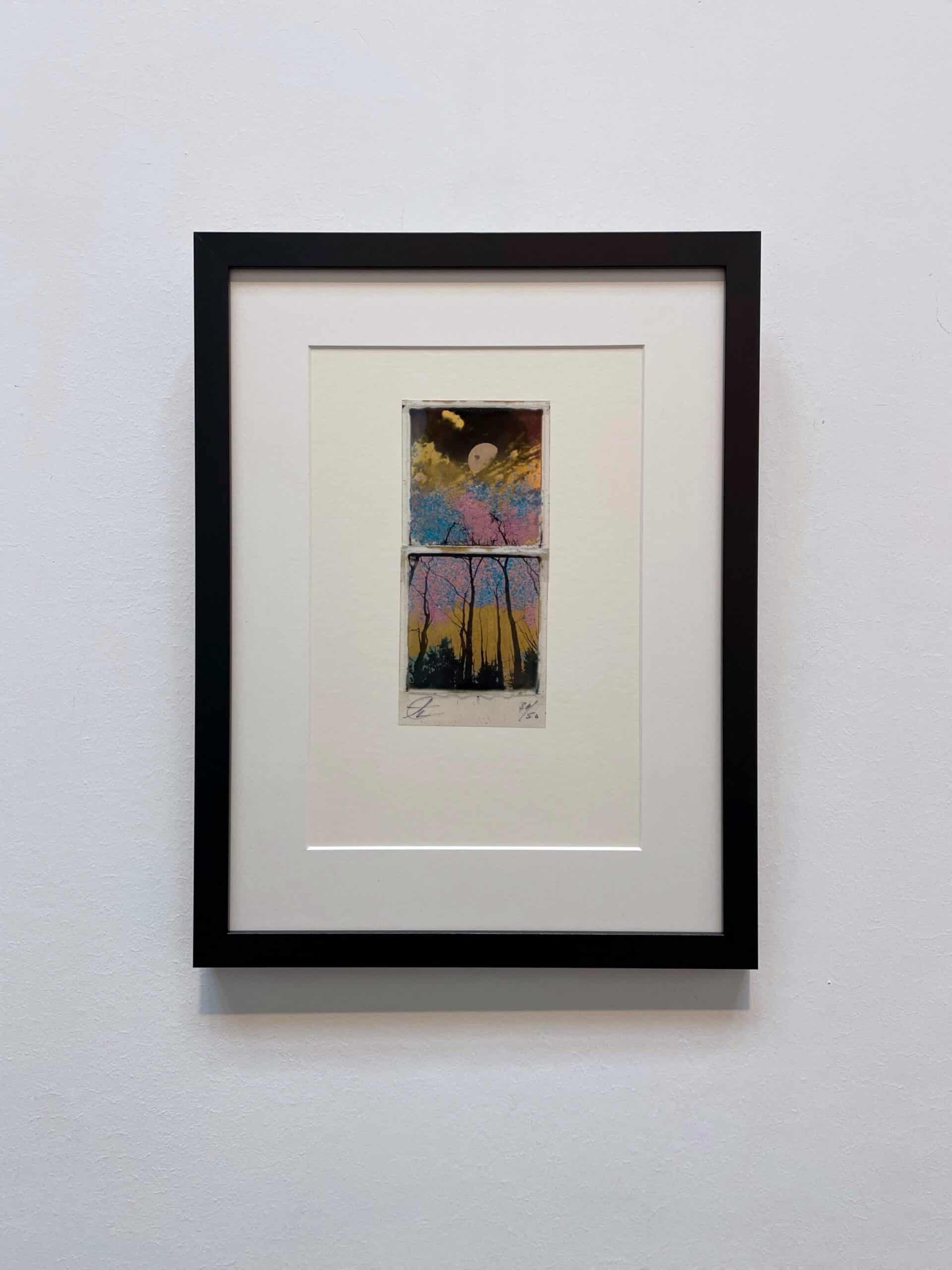 Splitting of the light – gold/blue