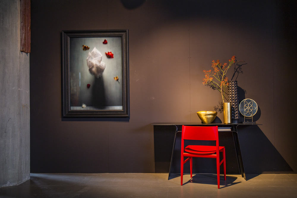 Silence of Gravity I